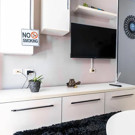 8home Apartman Tirana
